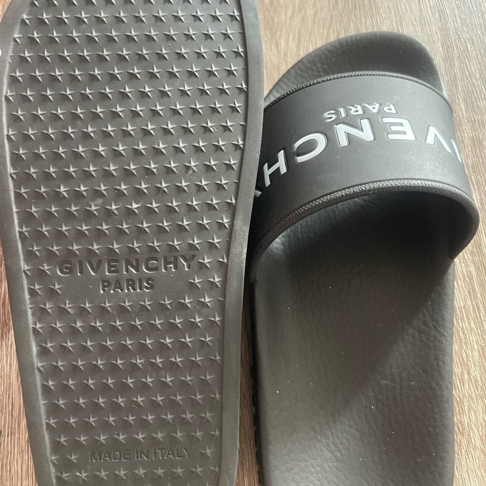 kids Givenchy slides